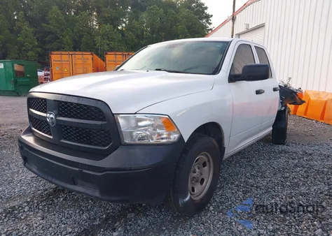 2020 Ram 1500 Classic Tradesman 4X2 6'4 Box z USA, uszkodzony, nr VIN 1C6RR6FG8LS160972